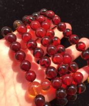 (Natural Burmese Amber Pavilion) Pure natural Burmese amber blood amber 108 Buddhist beads made by China are perfectly round and have no cracked ice