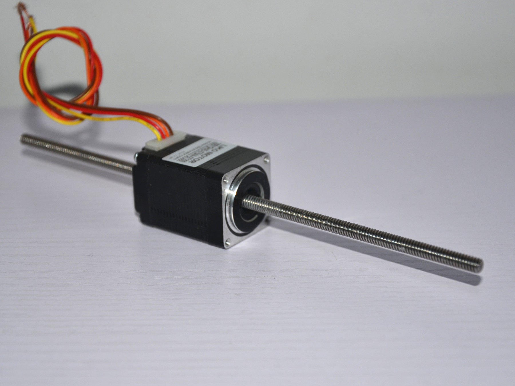 Through 28 screw linear motor) 45 body thickness) piston movement device screw 200 long spot