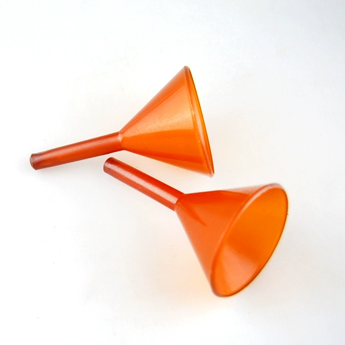 Оборудование, белая искусственная пластиковая пипетка