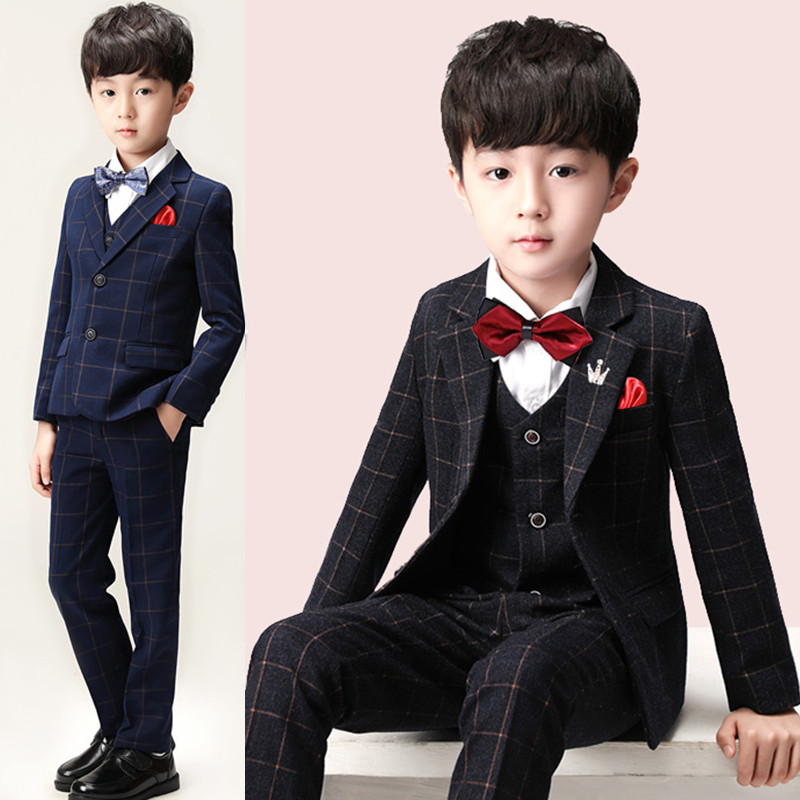 Boy's small suit Inron children play out to host boy's Western-style flower gown suit Korean version of the tide