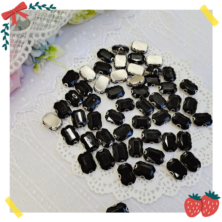 564 packs of about 185 special black resin diamond grasping handmade accessories