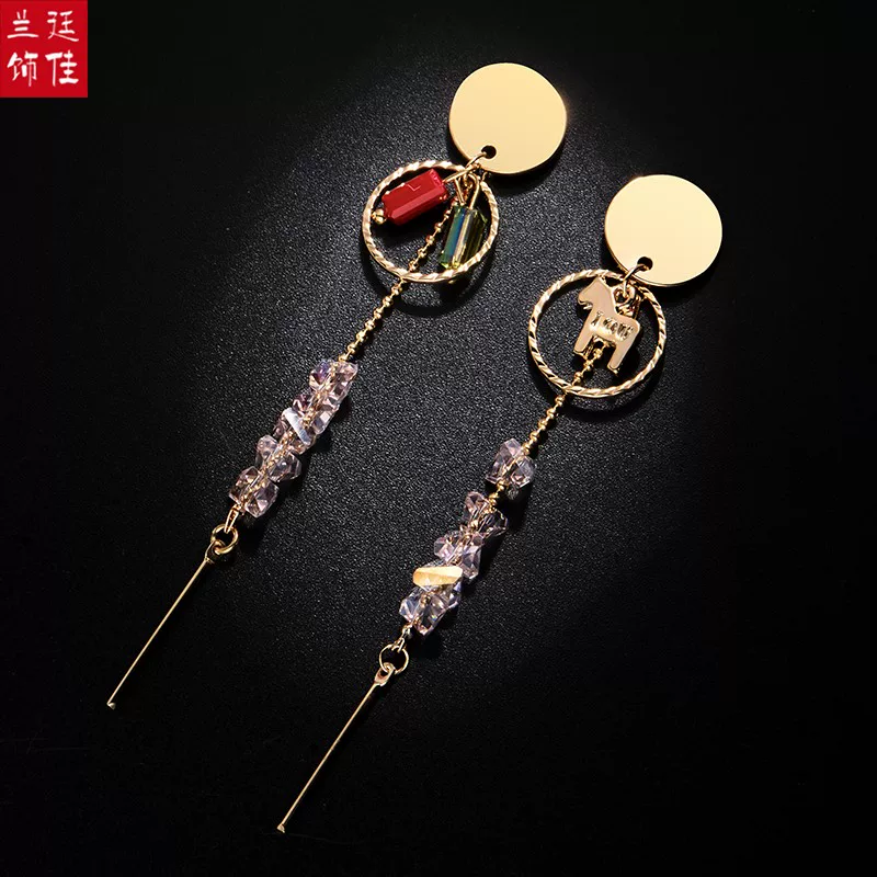 Red earrings with tassels, 2023