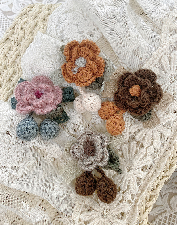 Elegant Simple Style Flower Yarn Women's Brooches display picture 2