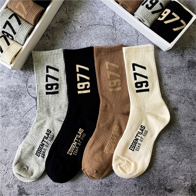 Men's Trendy Mid-Calf Socks, Spring and Autumn Pure Cotton Sweat-Absorbent 1977 Digital Street Skateboard Socks, Sports Long Socks for Men