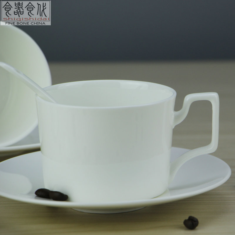 Bone porcelain European style coffee cup pure white suit brief English style afternoon tea cup creative Inren red tea cup with spoon