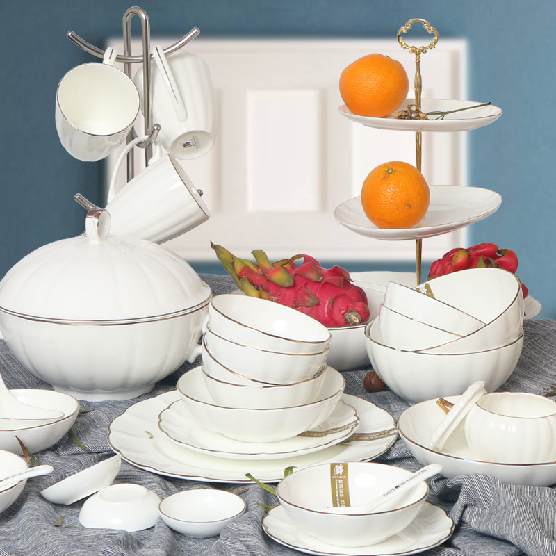 Brocade European-style Phnom Penh bone China tableware set Taste bowls and dishes Simple household bowls and dishes combination 46 relief tableware