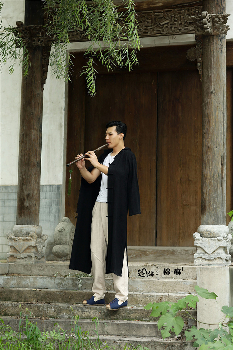 2404428250_782433305