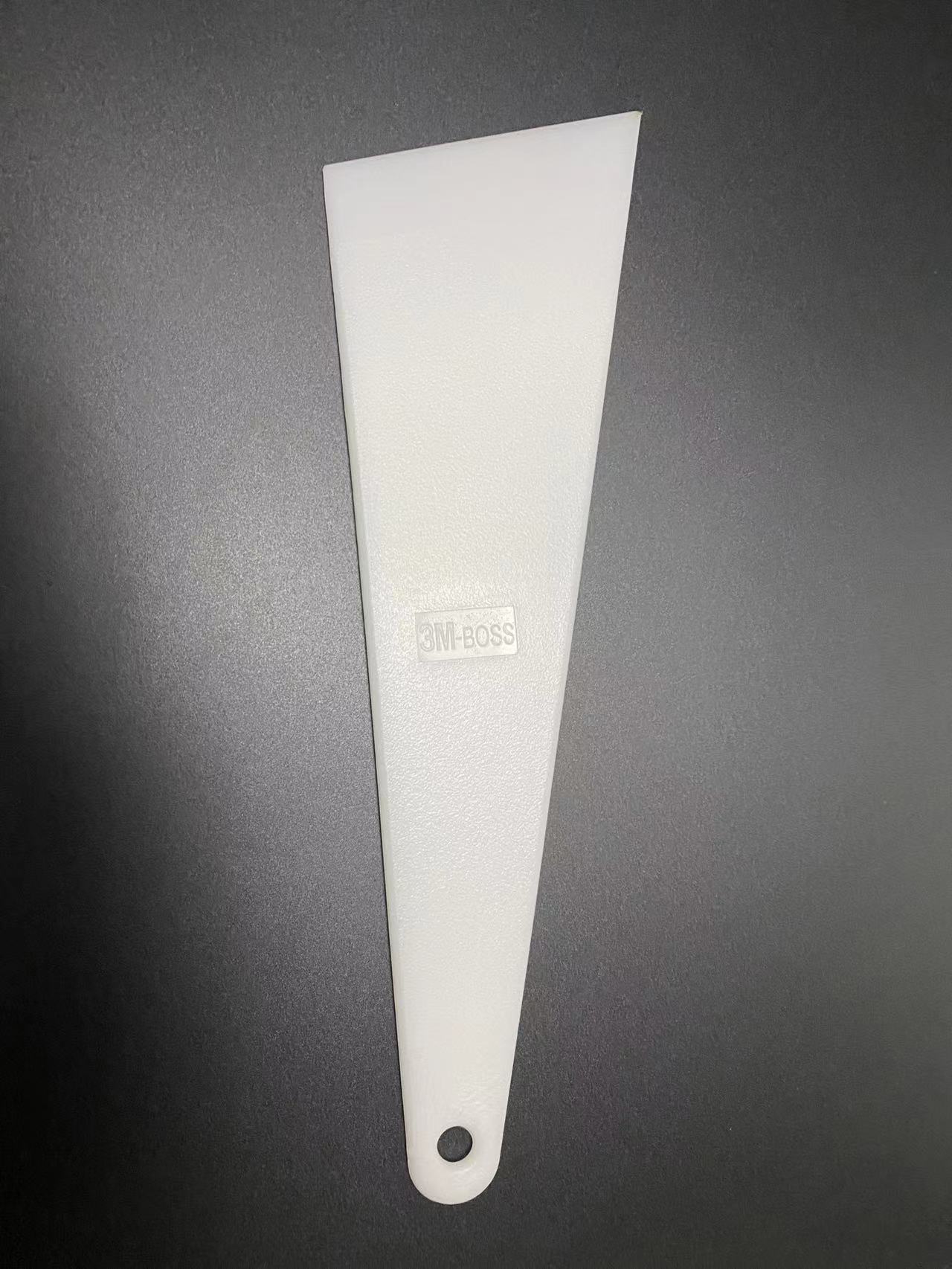 Audi small corner scraping and oblique hanging