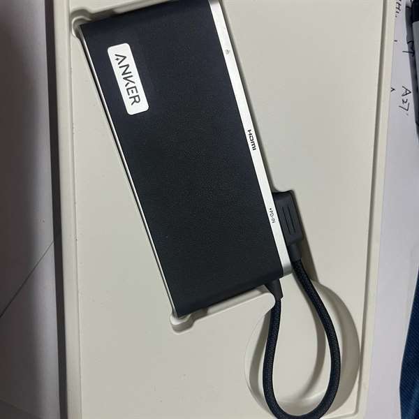 Repairable Anker Docking Station 8-in-1 Model A8382