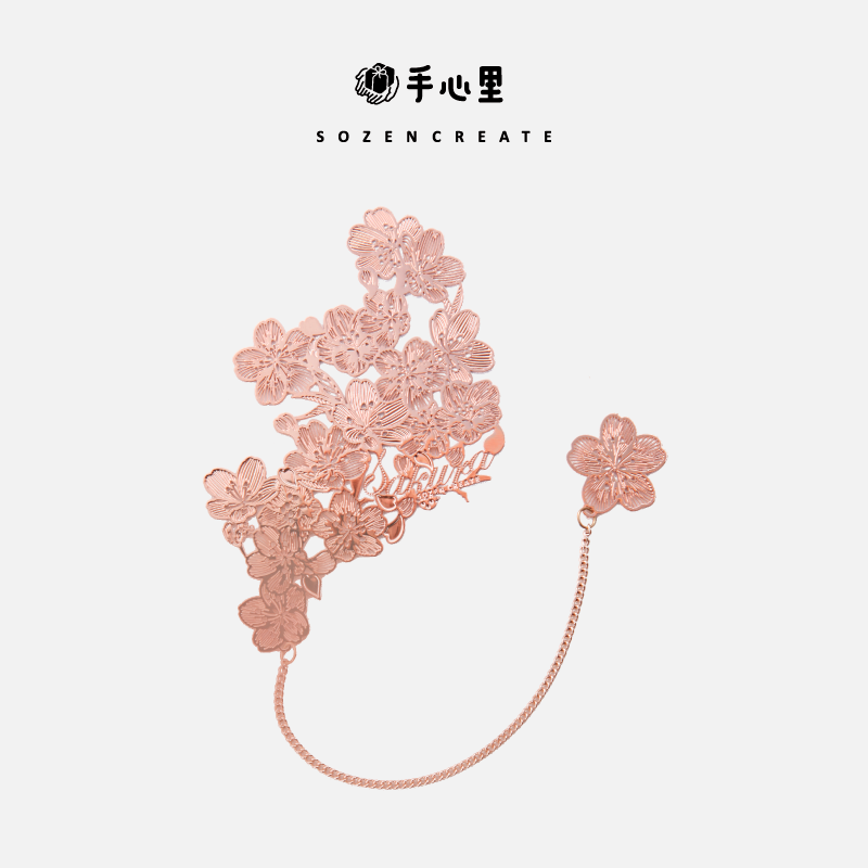 Cherry blossom metal brass gold-plated bookmark in the palm of the hand classical national style custom creative gift birthday teacher's day gift