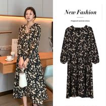 Pregnant women spring dress 2021 New Tide mother flower knee long skirt Korean spring and autumn breastfeeding base skirt