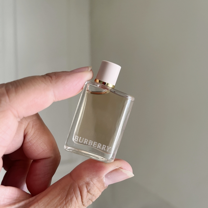 海淘BURBERRY博柏利HER花与她EDP香水套装Q香5ml 初恋草莓甜妹