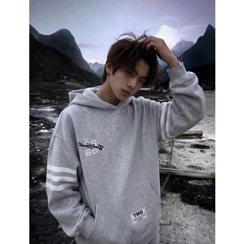 American-Style High Street Three-Stripe Embroidered Hooded Sweatshirt for Men, Spring and Autumn Thin Style, Light Gray, Loose Design, Niche Jacket