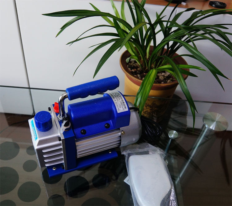 Shanghai vacuum pump RS1 120 watt RS0 5 small vacuum pump Rotary vane