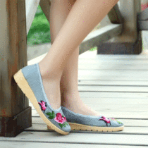 Old Beijing cloth shoes womens square dance leisure embroidered peony linen mother shoes Korean comfortable breathable shoes