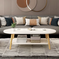 Кофейный столик гостиная домохозяйство маленькая квартира современная минималистская диван