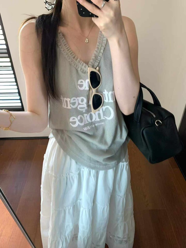 2026 Spring New Fashion Versatile Loose Slimming Round Neck Sleeveless Vest Top