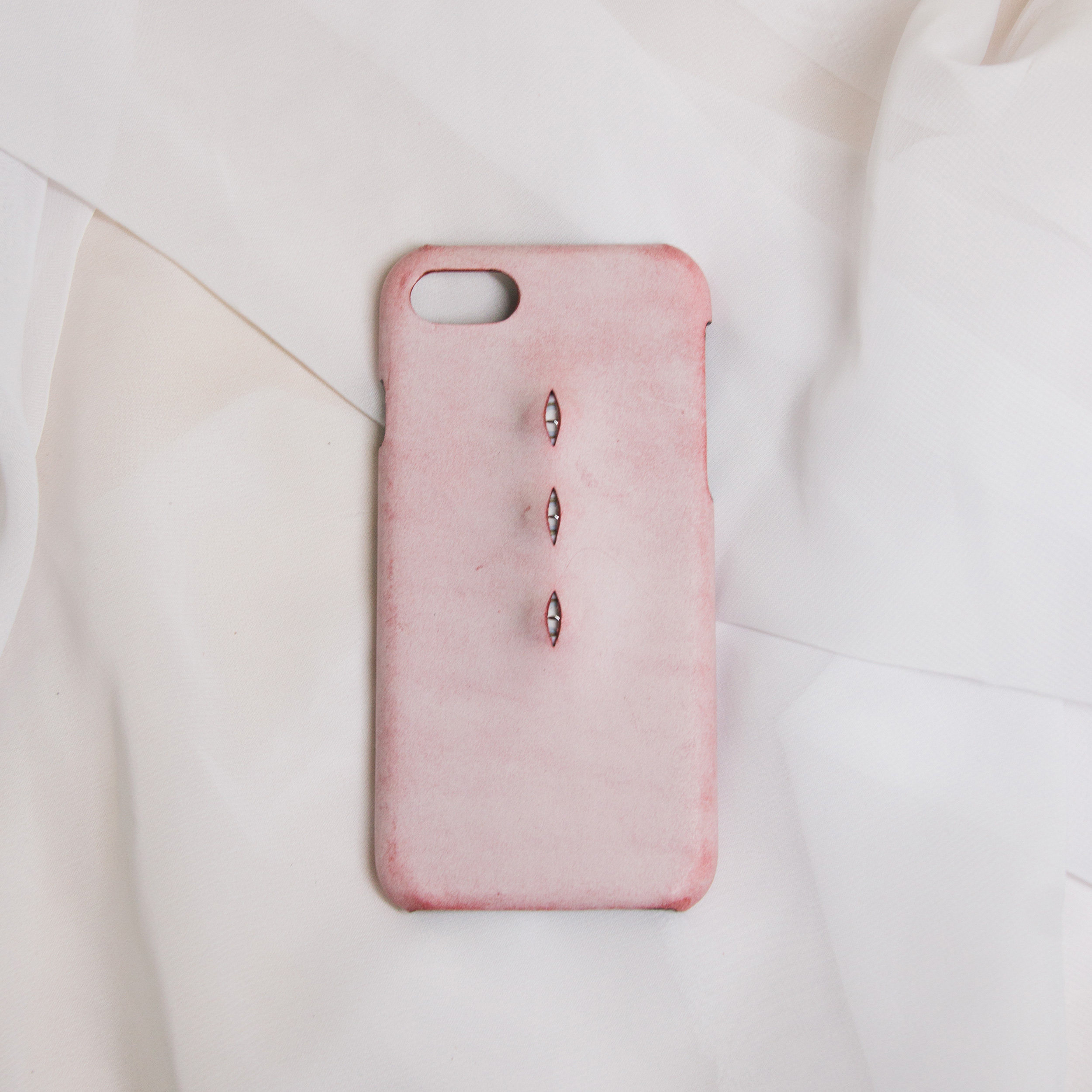 Pink pure hand eyes are suitable for Apple girl heart iPhone 13mini leather art mobile phone protection shell original