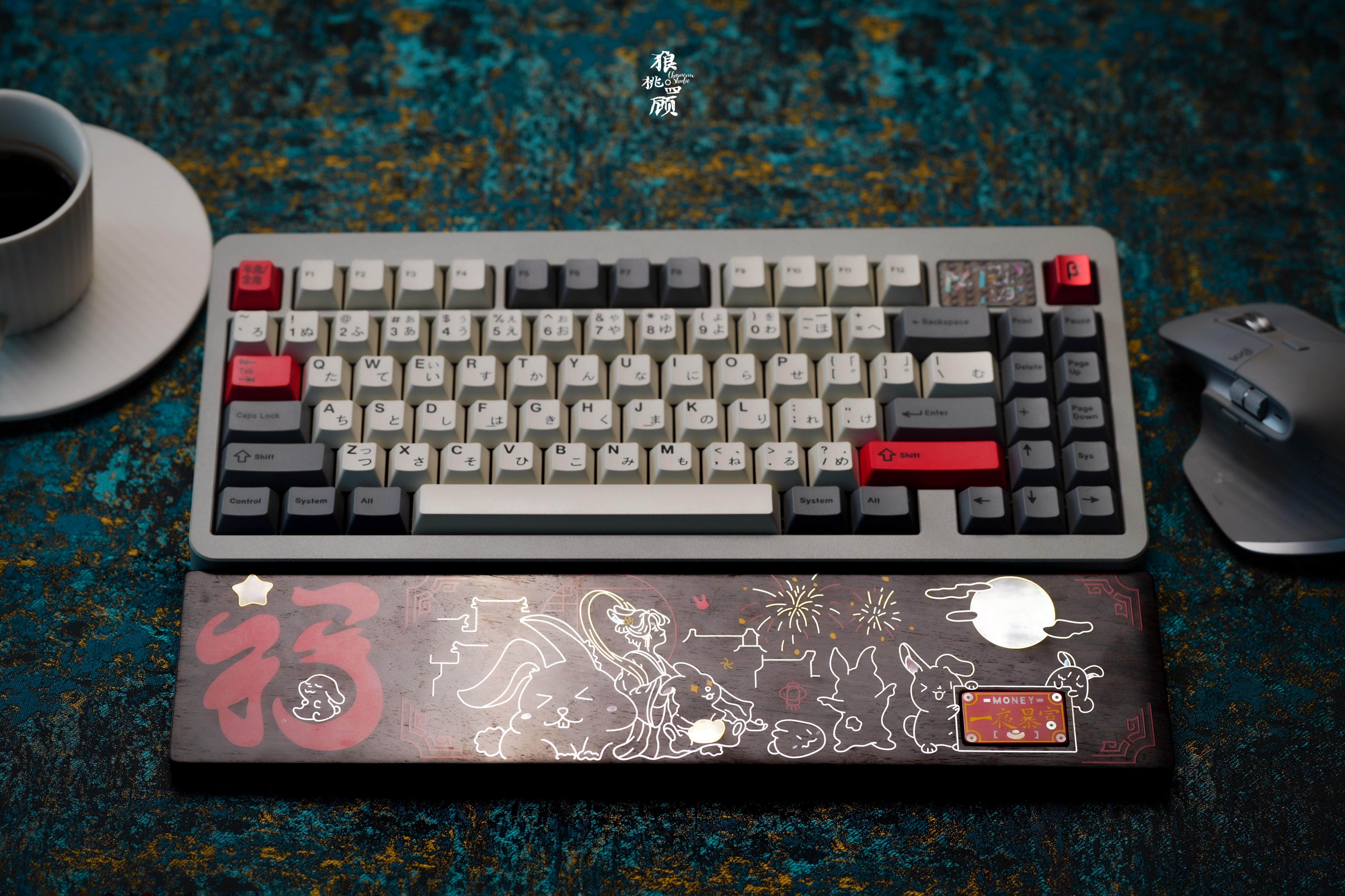 「星を迎える幸運のうさぎ」卯年（2013年）限定版 銀象嵌ハンドホルダー