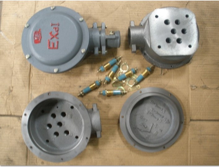 Explosion-proof motor junction box round YB2 160-180 eye distance 100×100 11KW