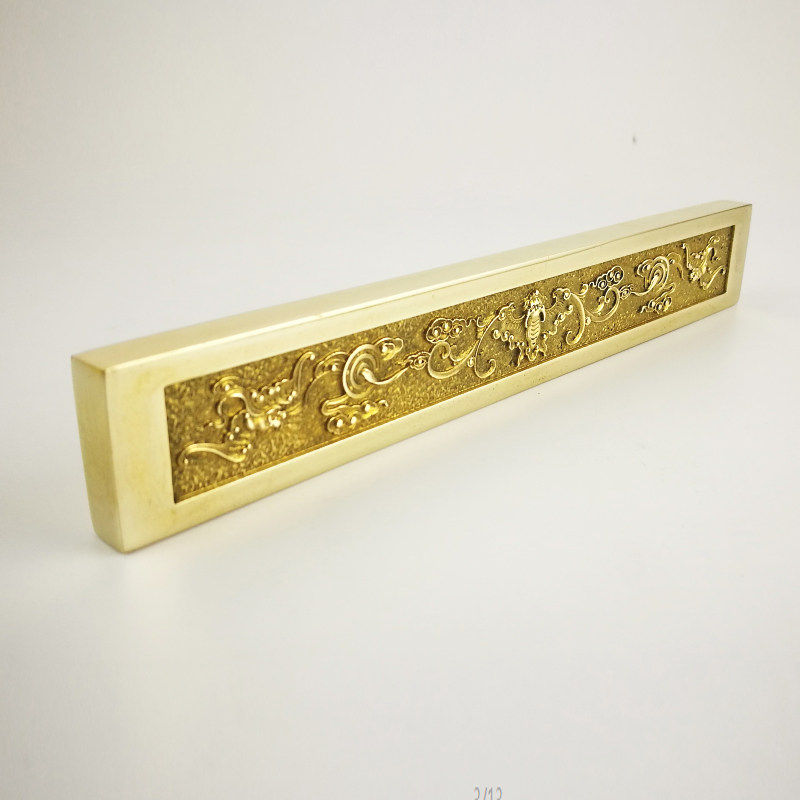 Brass paperweight ruler study four treasures bat Xiangyun metal ornaments brush calligraphy pressure paper pressure ruler