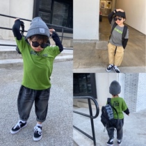 New childrens fun cartoon boys and girls cotton T-shirt fake two children bottomed T-shirt English color two long sleeves