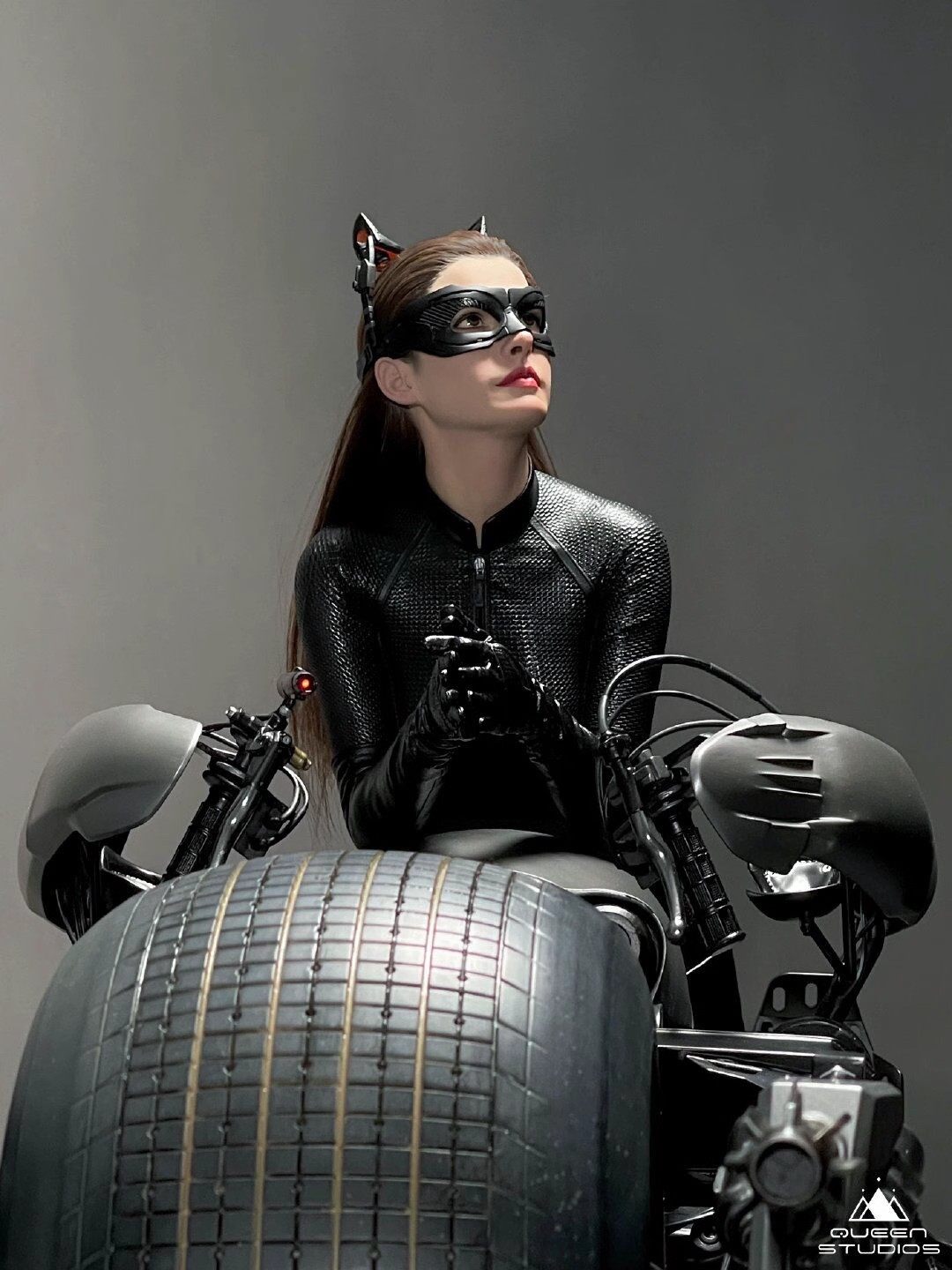 Queen Studios Catwoman Anne Hathaway Batman QS 1/3 Resin Statue