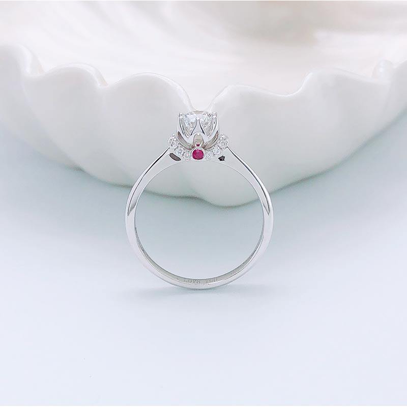 50 cent white 18K gold diamond women's ring 30 dividend gemstone diamond ring 1 carat group set six-claw crown ring