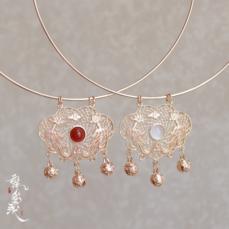 Cloud Dark Fog Shallow Lock Bronze Spring Original Pure Copper Bell and Han clothes Ying LuoXiang Necklace Manau Ancient Wind Qipao Qipao Jewelry Accessories