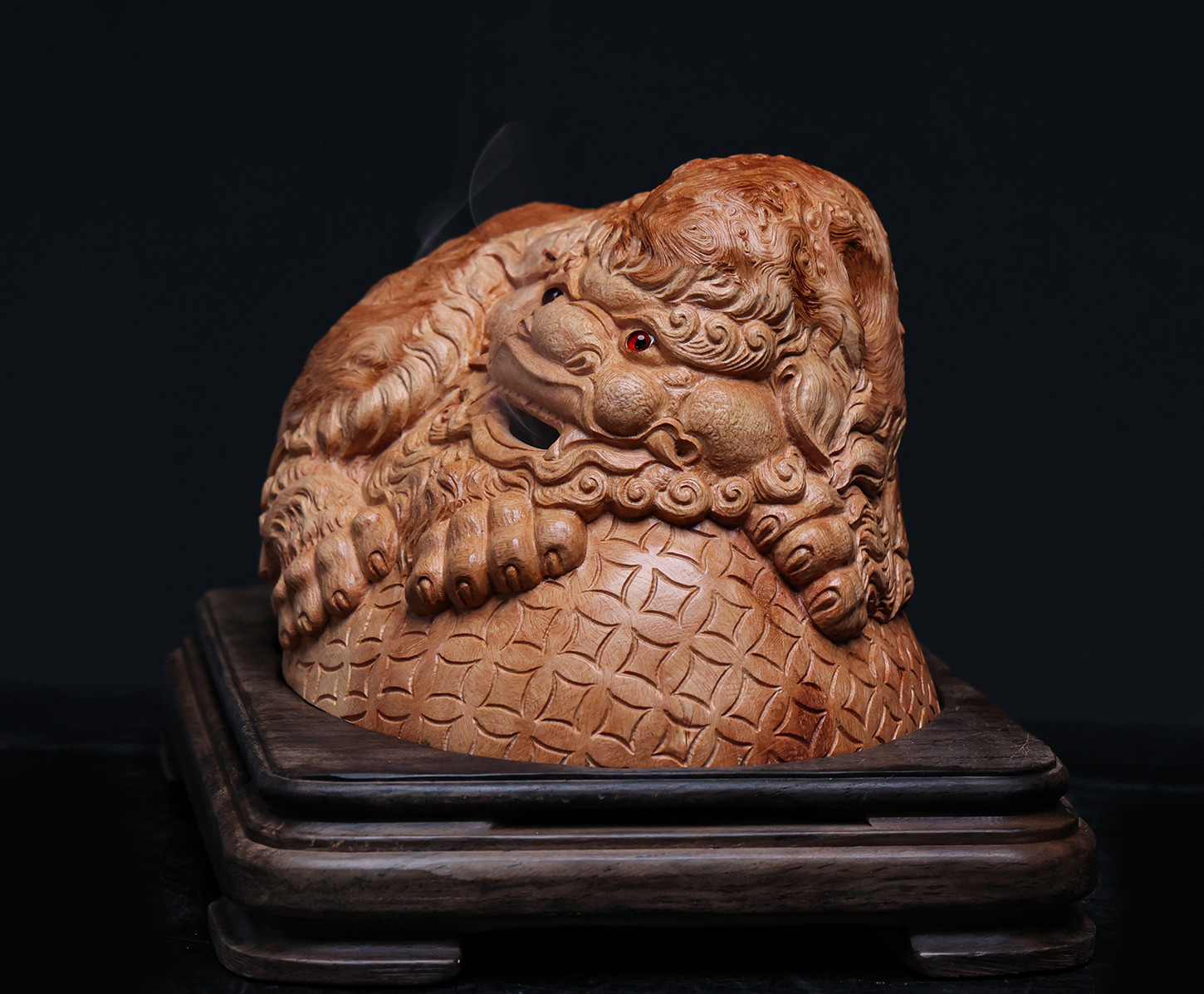 唐狮摆件中的文化密码：荔枝木纹理与传统寓意--淘宝好物网