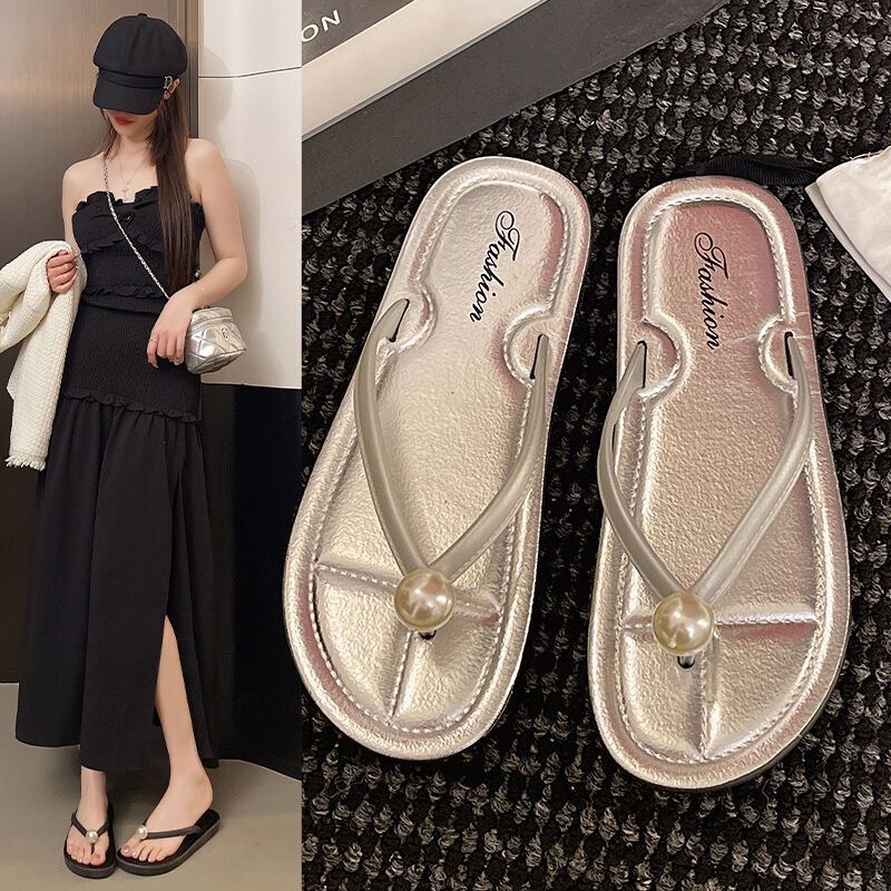 Women's Flip-Flops for Summer 2025, New Thick-Soled Pearl Sandals, Fashionable and Versatile Women's Flip-Flops