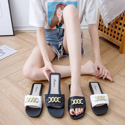The new summer style of women's outerwear in 2023, Roman-style fashionable buttoned flat women's fashion, is a trend of flip-flops