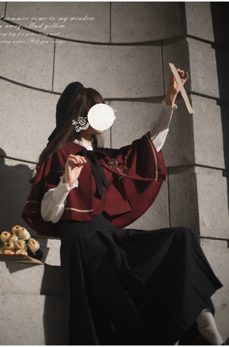 Плащ, жилет, рубашка, длинная юбка, элегантная студенческая юбка в складку