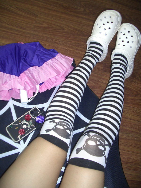 Skull·Stripes|Over-The-Knee Socks Subculture Y2K Print Black and White Gothic Punk Long Socks Edgeball Skull·Stripes|Over-The-Knee Socks Subculture Y2K Print Black and White Gothic Punk Long Socks Edgeball
