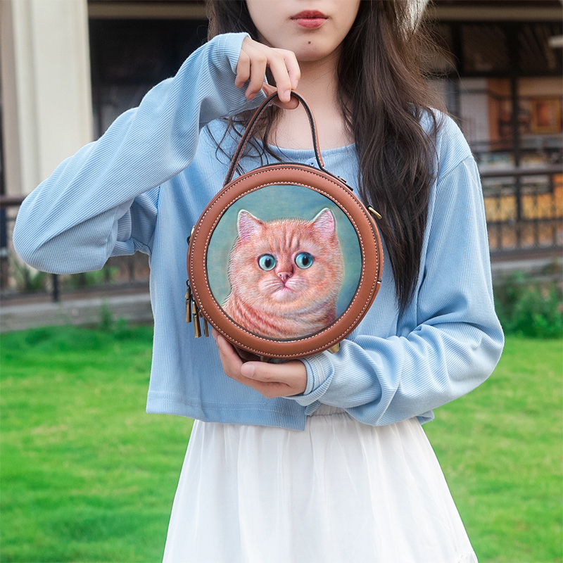 Naughty Craftsman Cross-body Bag Woman 2022 New Fashion Wild Niche Design Original Bag Small Round Bag Handmade Leather Carving Bag