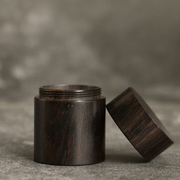 Diameter 4.5 Height 6cm Small Size Blackwood Integrated Thread Mouth Freshener Channels Incense Burner Fragrance Jar Tea Cans Tea Warehouse Wood