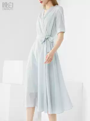 Late White 2021 summer new French high waist lace up waist thin hipster plaid short sleeve dress women