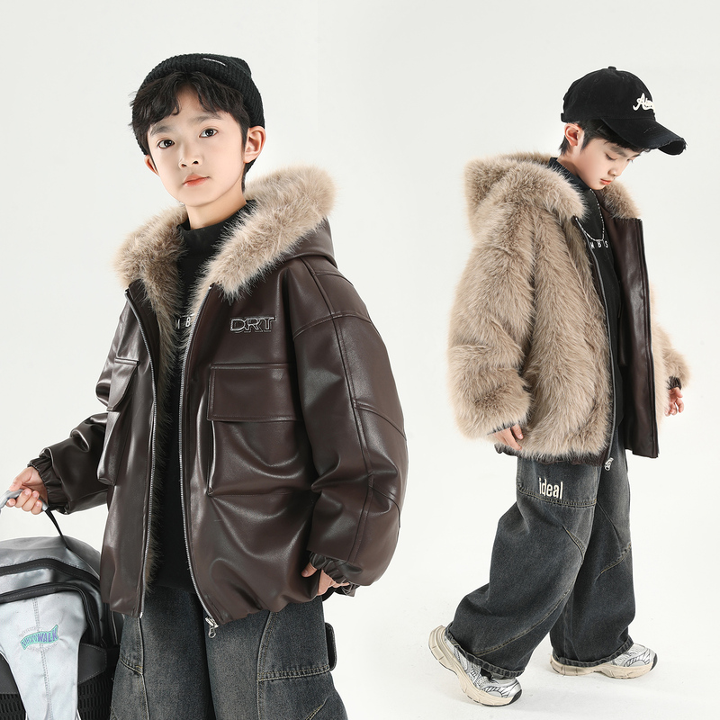 Boys' Winter Jacket with Fleece Lining, Thickened and Reversible Leather Jacket, 2026 New Model, Children's Winter Ultra-Thick Leather Jacket and Cotton Coat