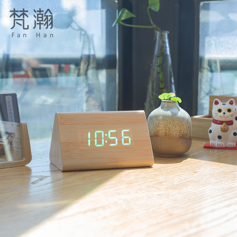 Fanhan Japanese led small clock Desktop digital multi-function table clock Intelligent silent bedroom bed electronic alarm clock