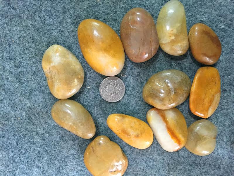 High polished yellow pebbles rain flower stone natural large stone garden garden road greening colored small stones