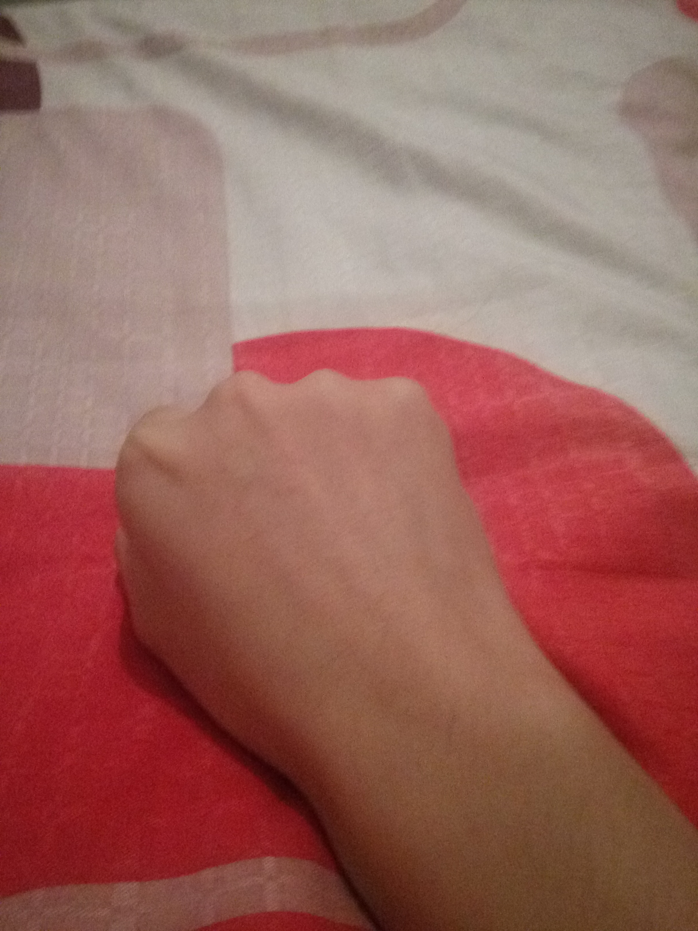 自然堂凝时鲜颜冰肌水