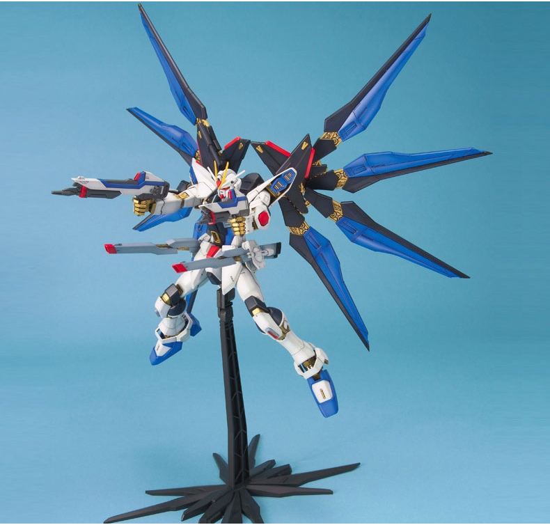 Bandai Gundam Lắp ráp mô hình MG 1/100 Strike Freedom Assault Gundam miễn phí với khung - Gundam / Mech Model / Robot / Transformers 	các dòng mô hình gundam
