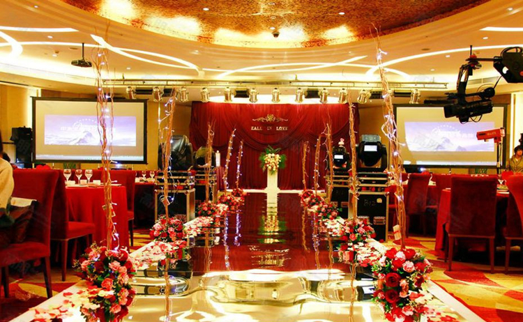 Gương trải thảm siêu sáng phản chiếu lễ cưới đường cưới giới thiệu đạo cụ cưới cung cấp sân khấu T giá thảm trải sàn