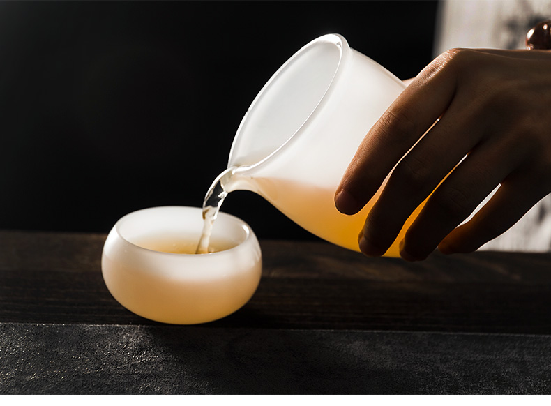 Gode jade porcelain RongShan hall tureen large fair keller cups white porcelain teapot household kung fu tea set
