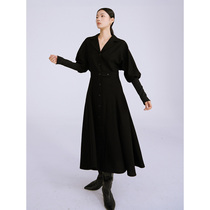 One Wei Yi Chu Mi Su stitching design sense long sleeve dress collar waist thin temperament autumn and winter long skirt