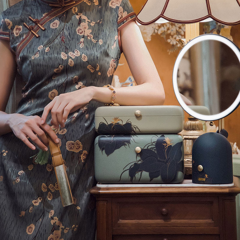 LOFREE Lofi national color spring light makeup box with light makeup mirror cosmetic jewelry storage box set gift