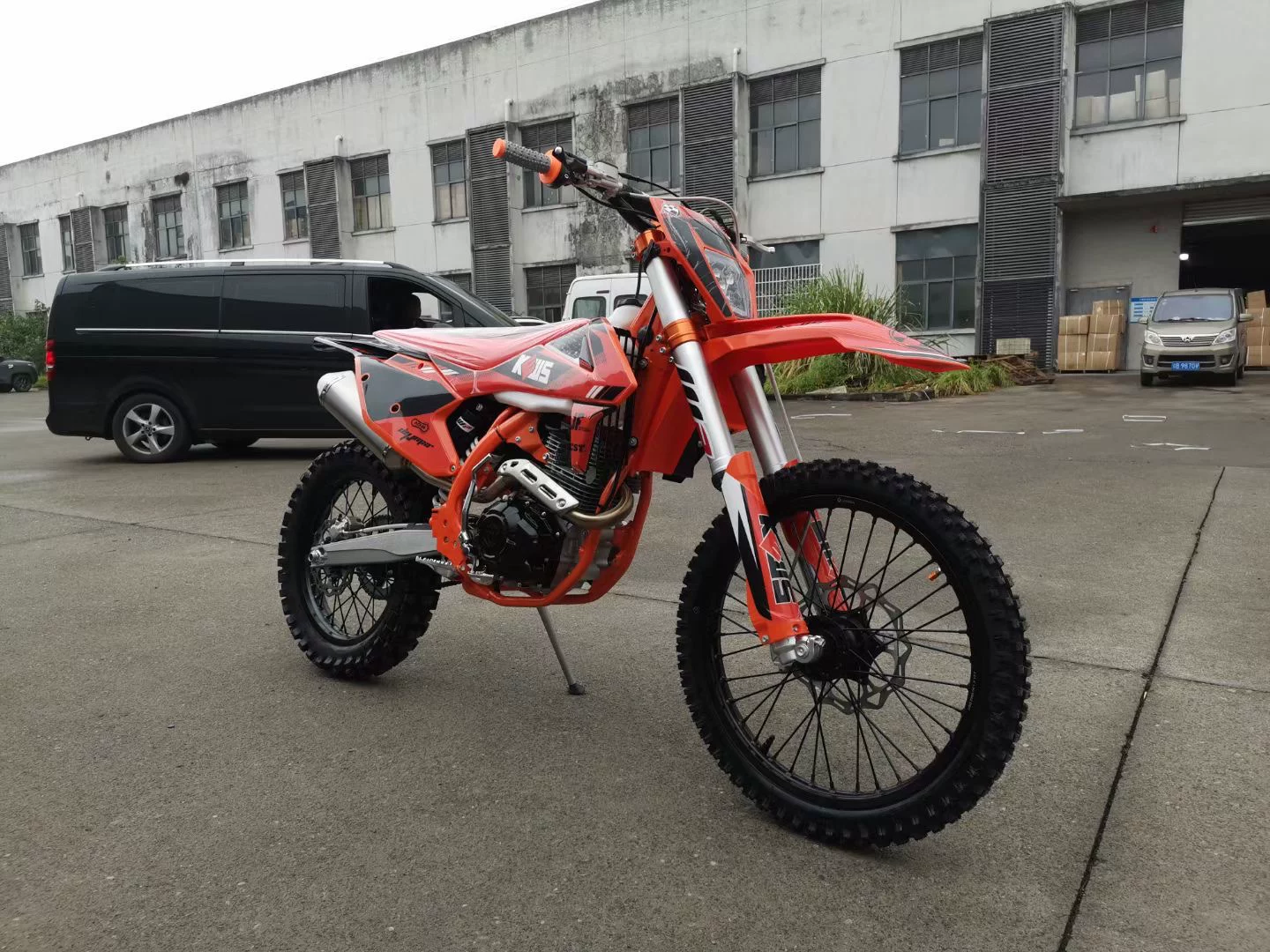 Кросс‑мотоцикл Kveis K16/K23 NC250/300 — 2‑ и 4‑тактный, водяное/воздушное охлаждение