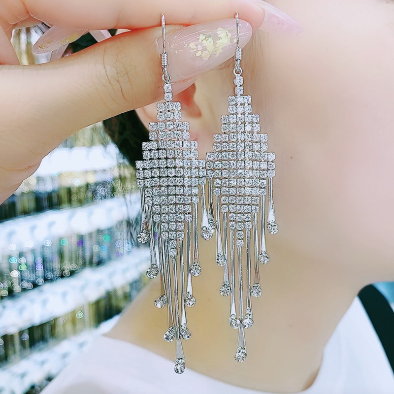 Dingli - shaped Su - ring atmosphere high - sensation luxury 925 silver needle - Europe and the United States exaggerate ear crash drill