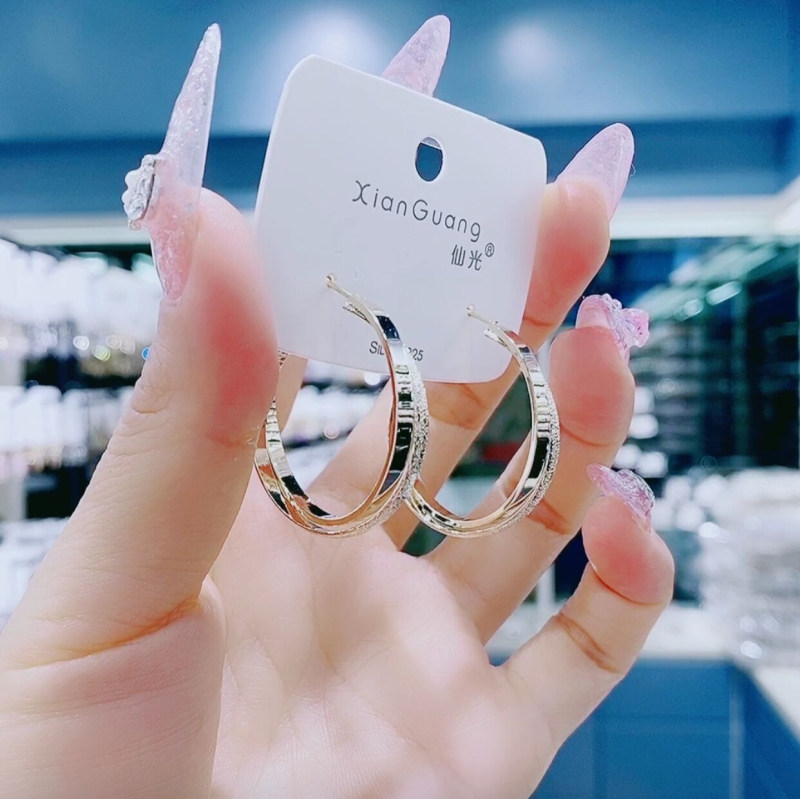 2021 new trendy sterling silver needle small circle earrings female Korean temperament net red personality multi-layer hoop earrings earrings