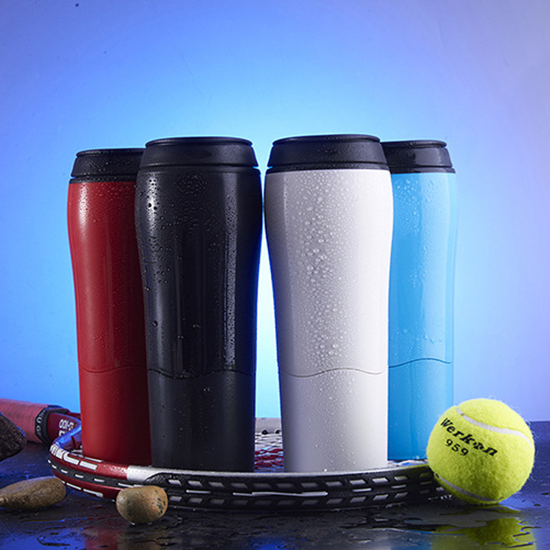 Magical Water Cups European And European Hot Pins Black Tech With Suction Cups Magic Not To Pour Cups Portable Creative Anti Burn Plastic Cups